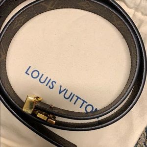 Louis Vuitton 30mm reversible belt, 80